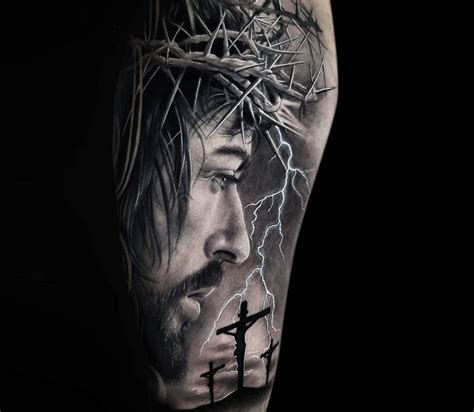 jesus with crown tattoo|crown of thorns jesus tattoo.